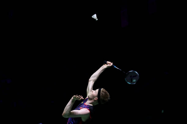 如何選擇合適的室外羽毛球場地材料？