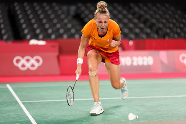 短柄長(zhǎng)桿羽毛球拍的擊球體驗(yàn)：力量與控制如何平衡？