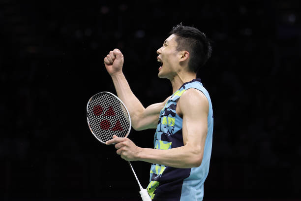 諶龍身高對比照火了！網友：難怪他在網前優(yōu)勢明顯！