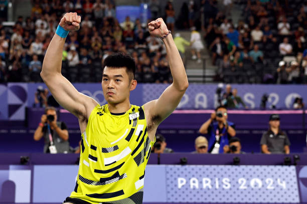 羽毛球單雙打技術差異：從殺球到網(wǎng)前處理的技巧對比