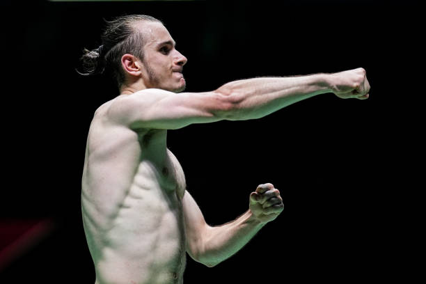 羽毛球規(guī)則全解析！單打、雙打打法技巧視頻教程