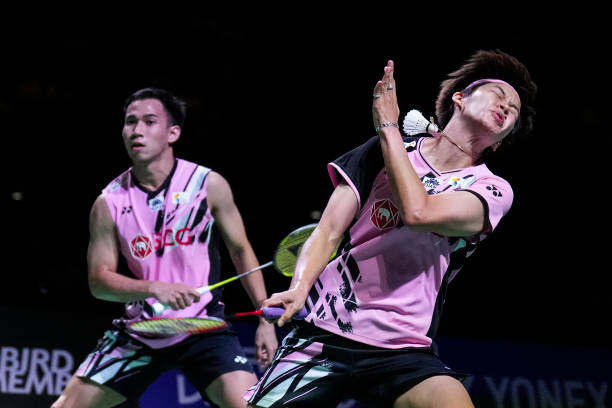 Yonex Voltric 9 DG Slim羽毛球拍：科技與設計的雙重突破