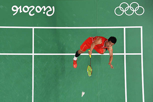 羽毛球場(chǎng)地線圖解：?jiǎn)未?、雙打、發(fā)球區(qū)出界規(guī)則