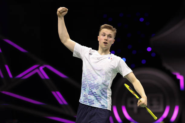 羽毛球拍4U輕量化 vs 3U高磅數(shù)，哪個(gè)更適合進(jìn)攻？