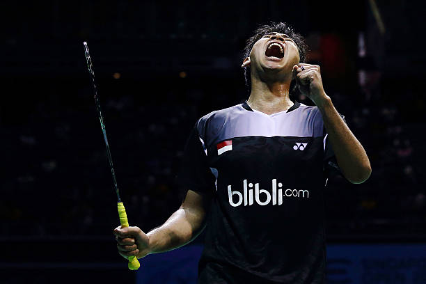 學(xué)校羽毛球場標(biāo)準(zhǔn)長度是多少？