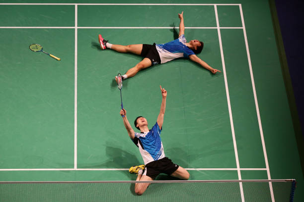 羽毛球場地的凈空高度與面積要求