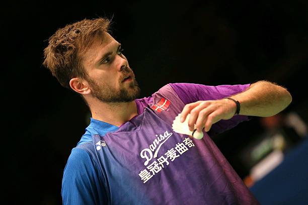 羽毛球拍與球的奧秘：小學(xué)生入門知識(shí)