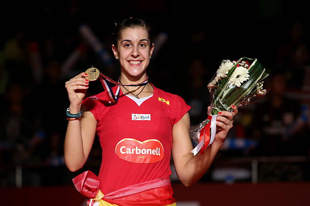 羽毛球殺球手法詳解：正手殺、跳殺、劈殺的區(qū)別與應(yīng)用