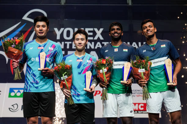 正手發(fā)球與反手發(fā)球對比：哪種更適合初學者？