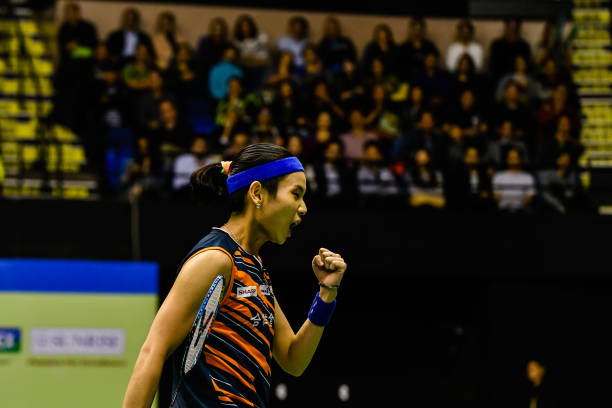 羽毛球拍品牌對(duì)比：哪款既耐用又適合新手？