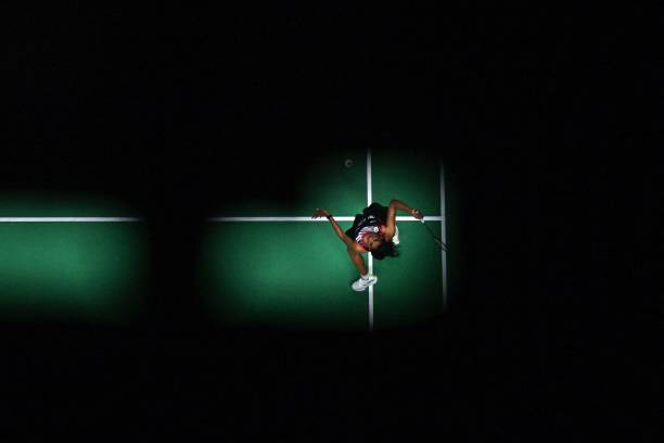 從參數(shù)到實戰(zhàn)：10款中端羽毛球拍全面對比測評