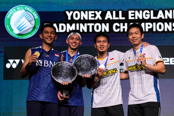 尤尼克斯、李寧、勝利：哪款羽毛球拍更適合你？