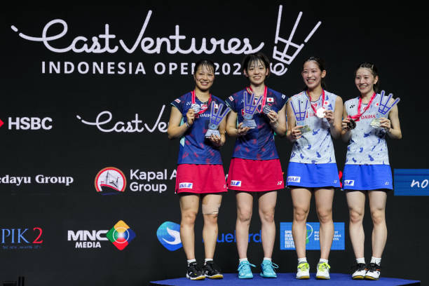 高壓下的冷靜：男雙羽毛球賽點(diǎn)戰(zhàn)術(shù)分析