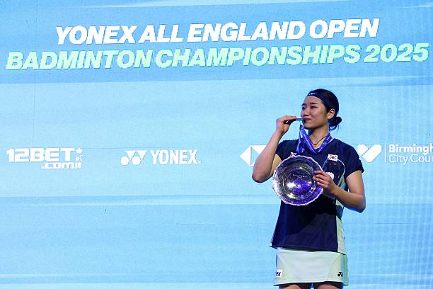 小學(xué)羽毛球社團(tuán)教案：雙打配合與團(tuán)隊(duì)協(xié)作練習(xí)