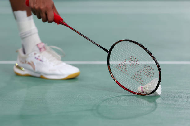 從材質(zhì)到工藝：深度解析SP和TW羽毛球拍的差異