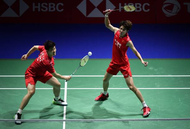 兒童羽毛球拍選購誤區(qū)：別只看身高，這些因素也很關(guān)鍵！