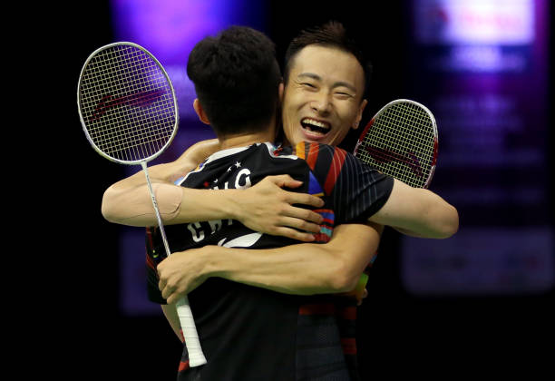 羽毛球裁判團隊揭秘：主裁、邊裁各司其職