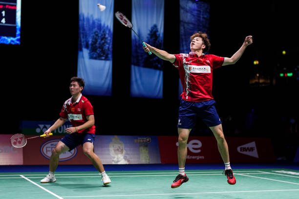 網(wǎng)高、地板、邊界線——羽毛球場與排球場核心區(qū)別盤點