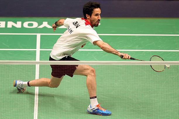 高遠球揮拍慢動作解析：手肘、手腕、發(fā)力點全細(xì)節(jié)教學(xué)