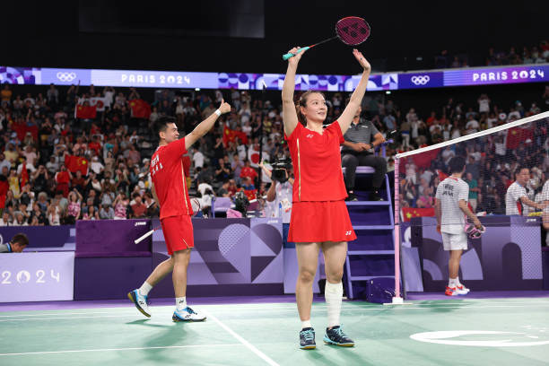 羽毛球單打比賽中的違例行為：哪些動作會導(dǎo)致失分？