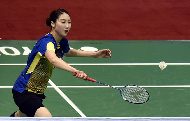 羽毛球拍4U和5U怎么選？新手必看的選購指南