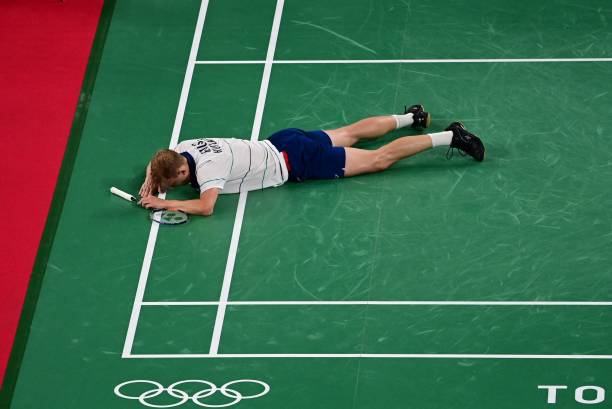 羽毛球場地邊界線詳解：單打與雙打規(guī)則圖解