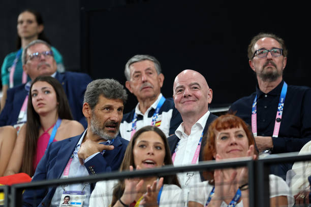 40+女性打羽毛球：中年健身的絕佳選擇