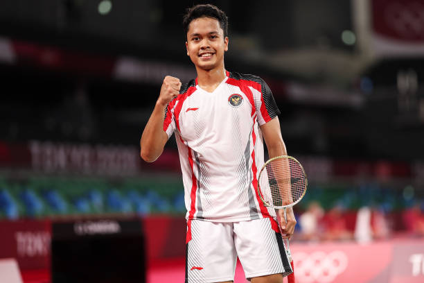 4U5羽毛球拍解析：重量與平衡點(diǎn)的完美搭配