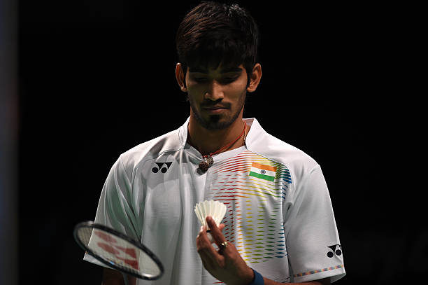 碳纖維vs鋁合金：初中生羽毛球拍材質(zhì)選購(gòu)指南