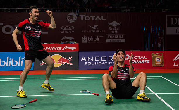 強力羽毛球拍值得買嗎？真實使用體驗分享