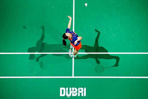 羽毛球殺球、吊球、搓球：專項(xiàng)技術(shù)握拍指南