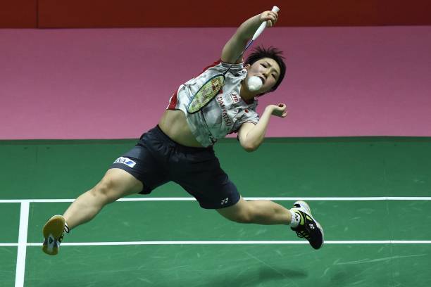 林丹服飾的標(biāo)志演變史：三個(gè)關(guān)鍵符號(hào)的傳承與創(chuàng)新