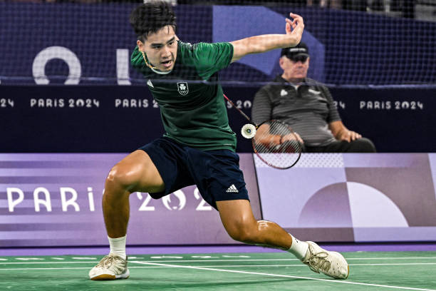 羽毛球殺球慢動作分解：從發(fā)力到擊球完整教學(xué)