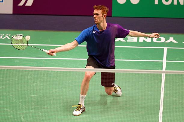 新手必看！羽毛球基礎(chǔ)訓(xùn)練全解析（附慢動(dòng)作示范）