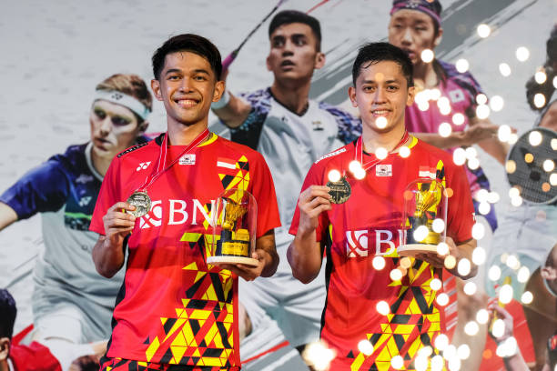 羽毛球簡筆畫創(chuàng)意：添加表情和特效讓畫面更生動(dòng)