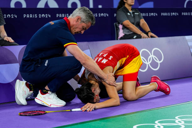 羽毛球愛好者的福音：學(xué)校訓(xùn)練館新增8塊標準場地