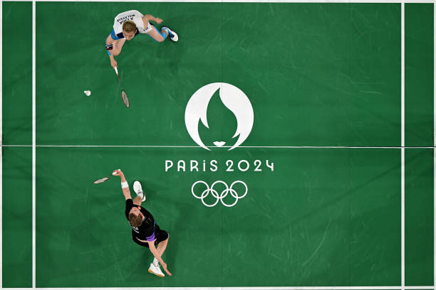 羽毛球場地畫線規(guī)則：單打雙打邊界線如何區(qū)分？