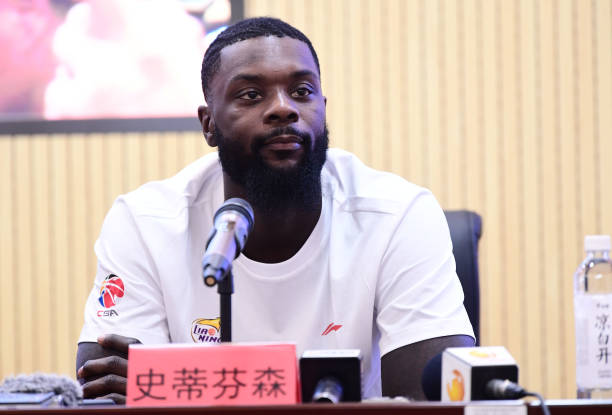 青島男籃球員名單更新：新賽季陣容深度分析