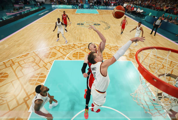 籃球位置解析：大前鋒（PF）的職責(zé)與特點