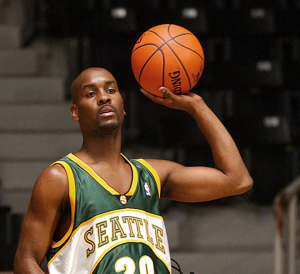 張伯倫女友標(biāo)準(zhǔn)大揭秘：他最愛(ài)什么樣的女性？