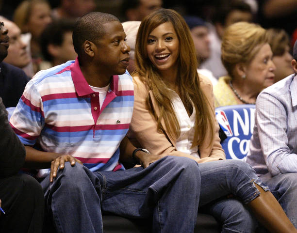 如何正確測(cè)量籃球場(chǎng)坡度？實(shí)用工具與方法