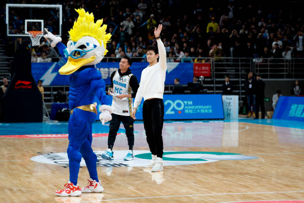 籃球裁判視角：何時吹罰撞人犯規(guī)