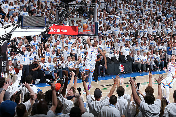 亞冠杯籃球賽精彩對決：完整比賽回放與精彩集錦