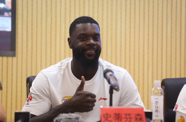 青少年籃球比賽規(guī)則：中國標準與訓(xùn)練要點