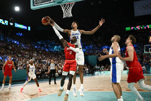 不可錯過的杰梅因·奧尼爾十佳球集錦，感受NBA硬漢風采！