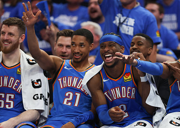 揭秘CBA總冠軍獎(jiǎng)品的制作工藝與流程