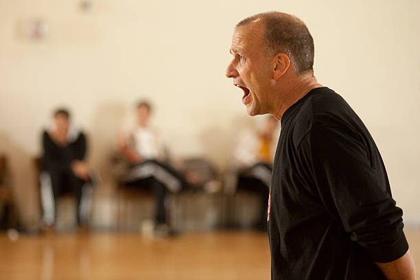 籃球場(chǎng)上得分后衛(wèi)的角色與職責(zé)