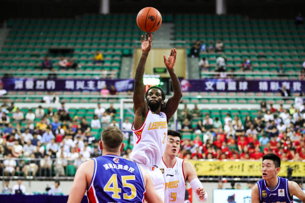 從力學(xué)角度分析：卡特扣籃為何充滿視覺(jué)沖擊力？