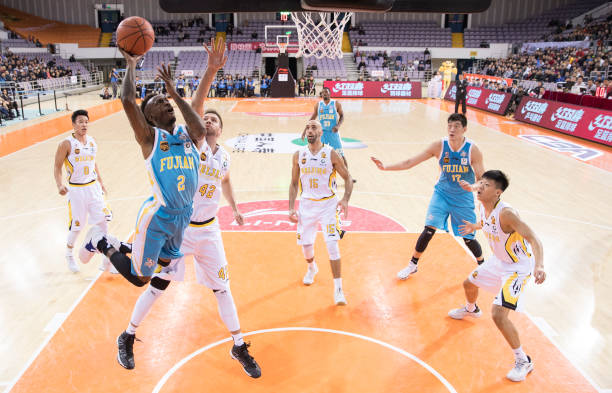 東部排名風(fēng)云變幻，雄鹿能否守住榜首？