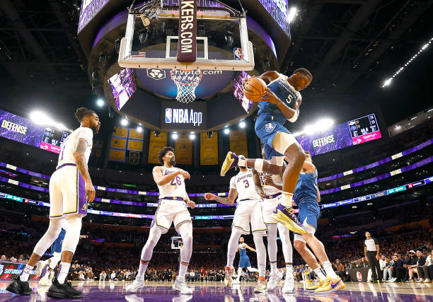 如何成為一名優(yōu)秀的得分后衛(wèi)？訓(xùn)練技巧大揭秘